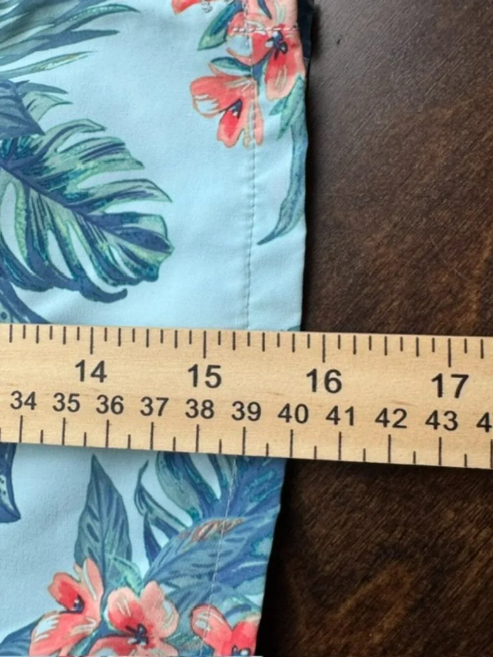 IZOD Saltwater Men's Tropical Swim Trunks Aqua Floral Stretch Sz S
